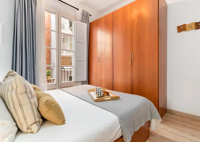 Whisper-quiet 2br Near Sagrada Διαμέρισμα *